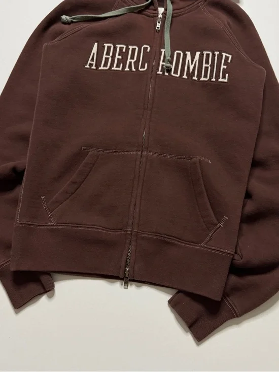 Sold - Picture 3 of 7